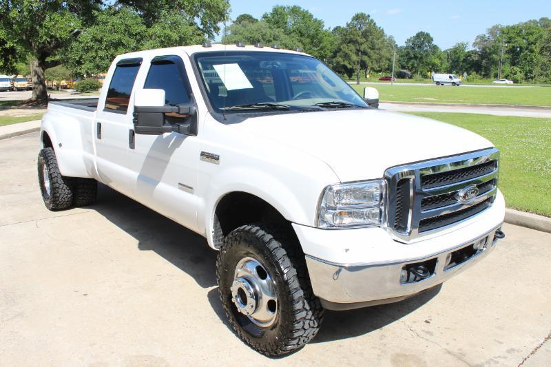 Ford F-350 SD XL Crew Cab 4WD DRW 2006