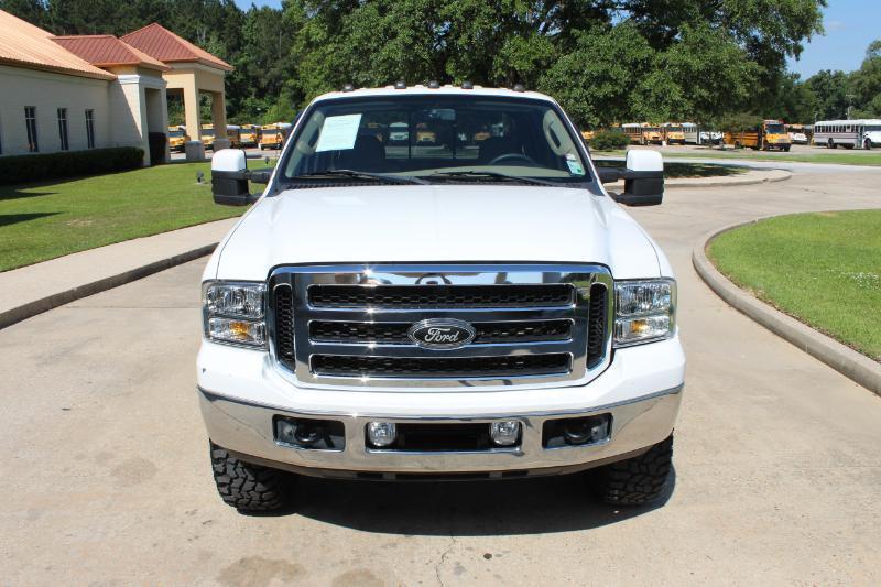 Ford F-350 SD XL Crew Cab 4WD DRW 2006
