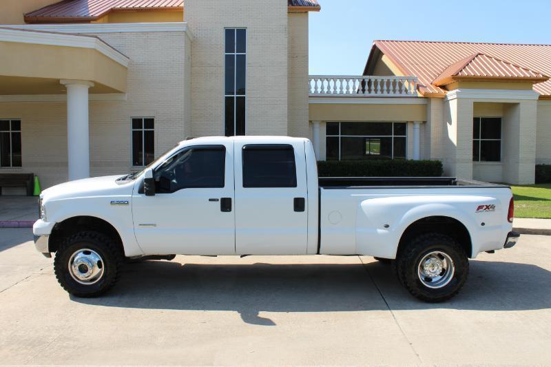 Ford F-350 SD XL Crew Cab 4WD DRW 2006
