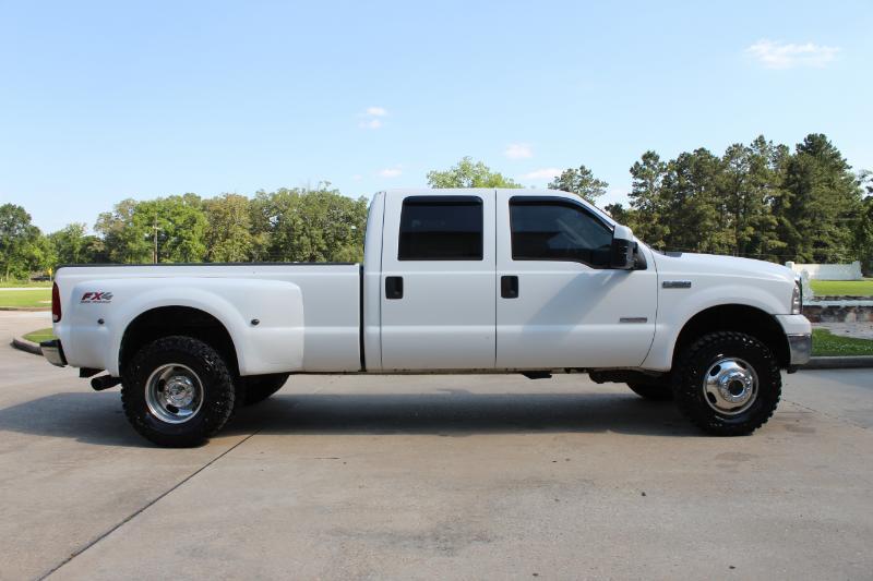 Ford F-350 SD XL Crew Cab 4WD DRW 2006