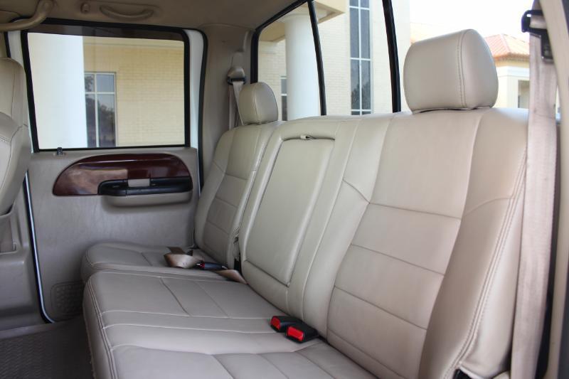 Ford F-350 SD XL Crew Cab 4WD DRW 2006