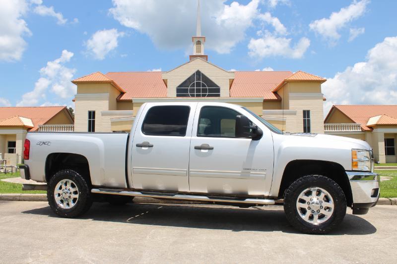 Chevrolet Silverado 2500HD LT Crew Cab Short Bed 4WD 2011