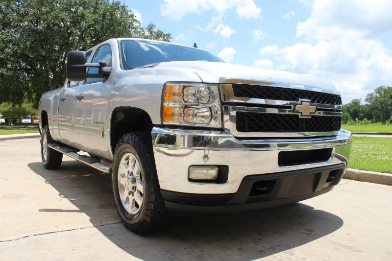 Chevrolet Silverado 2500HD LT Crew Cab Short Bed 4WD 2011