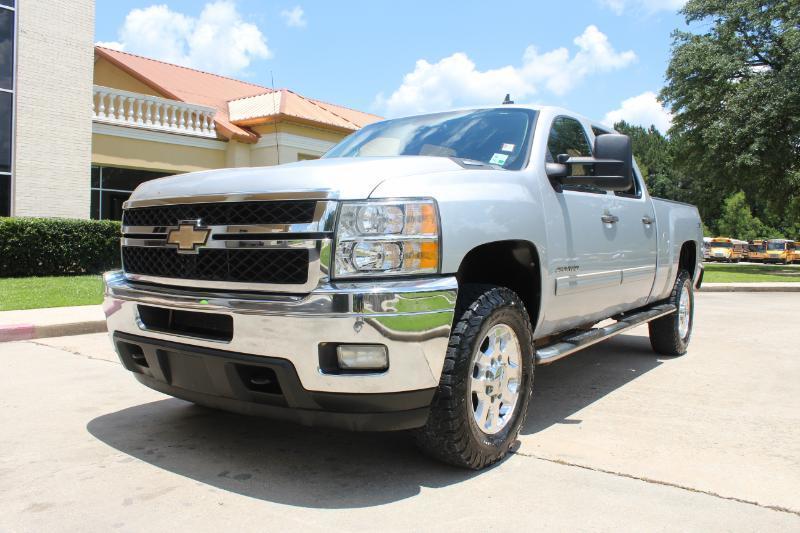 Chevrolet Silverado 2500HD LT Crew Cab Short Bed 4WD 2011