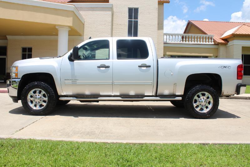 Chevrolet Silverado 2500HD LT Crew Cab Short Bed 4WD 2011