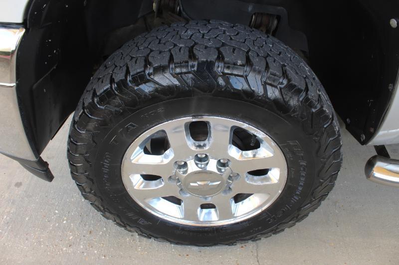 Chevrolet Silverado 2500HD LT Crew Cab Short Bed 4WD 2011