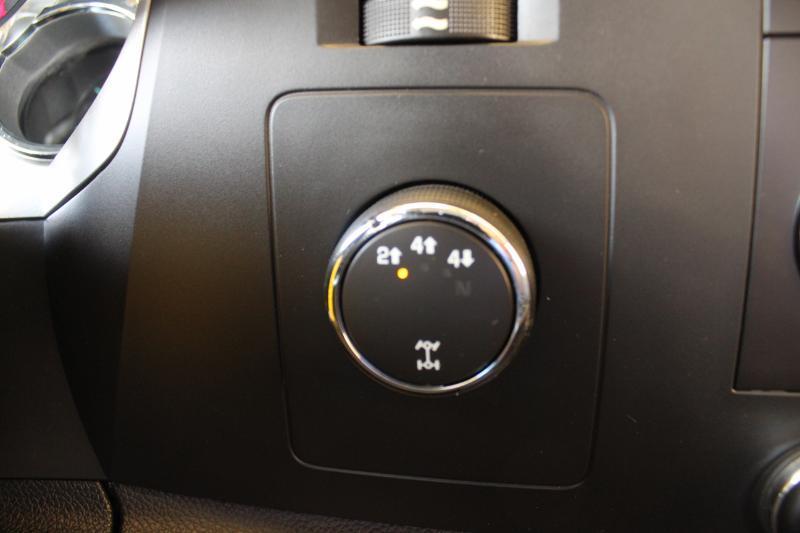 Chevrolet Silverado 2500HD LT Crew Cab Short Bed 4WD 2011
