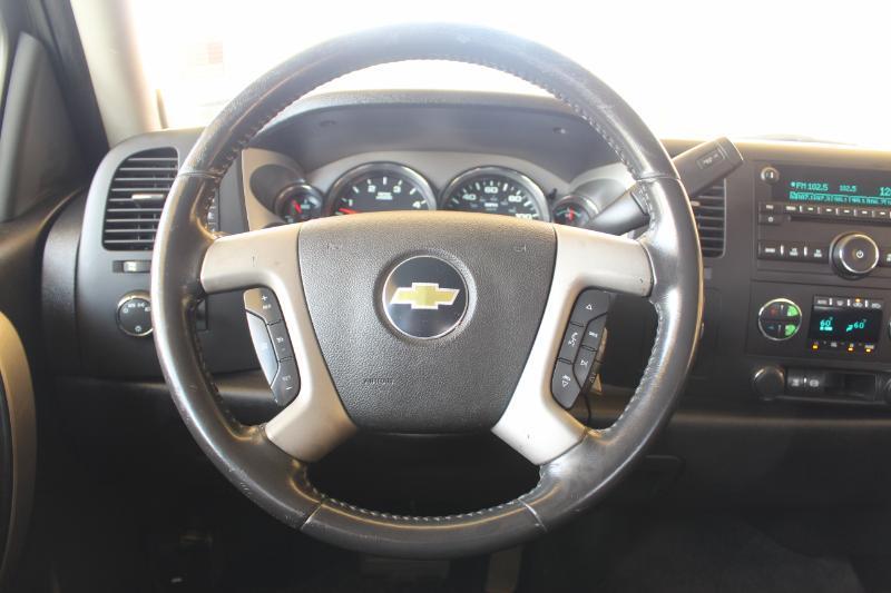 Chevrolet Silverado 2500HD LT Crew Cab Short Bed 4WD 2011