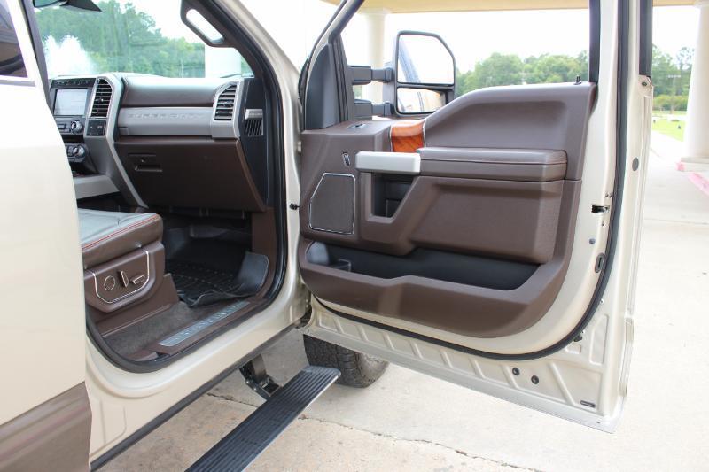 Ford F-250 SD King Ranch Crew Cab 4WD 2017