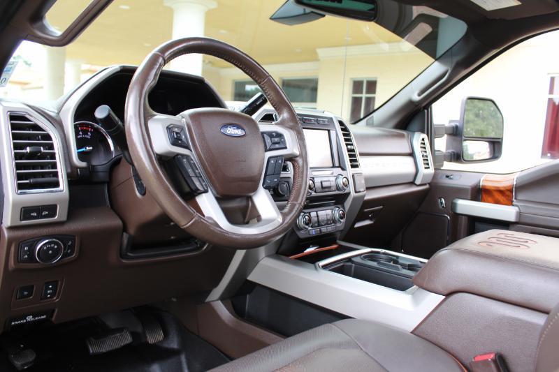 Ford F-250 SD King Ranch Crew Cab 4WD 2017