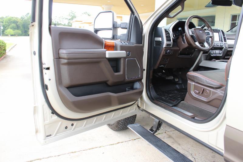 Ford F-250 SD King Ranch Crew Cab 4WD 2017