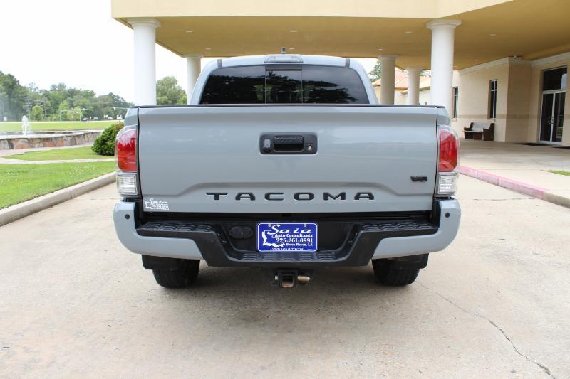 Toyota Tacoma  2020