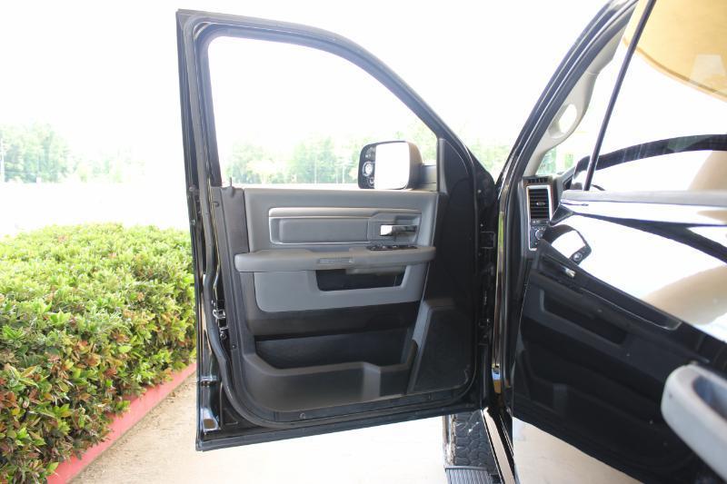 RAM 2500 SLT Crew Cab SWB 4WD 2014