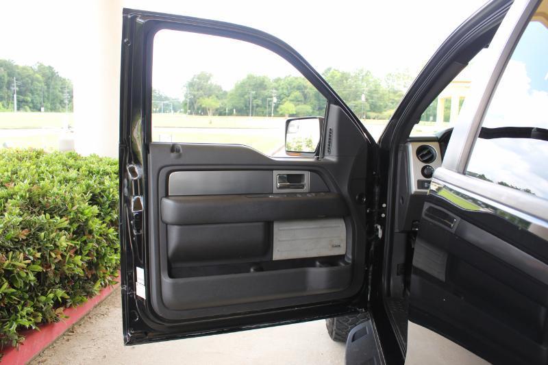 Ford F-150 SVT Raptor SuperCrew 5.5-ft. Bed 4WD 2014