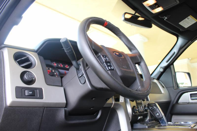 Ford F-150 SVT Raptor SuperCrew 5.5-ft. Bed 4WD 2014