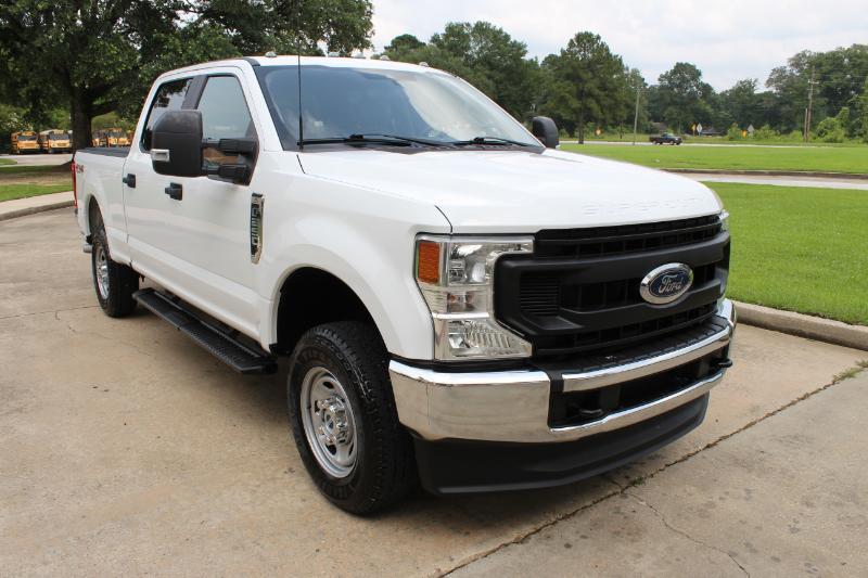 Ford F-250 SD XL Crew Cab 4WD 2022
