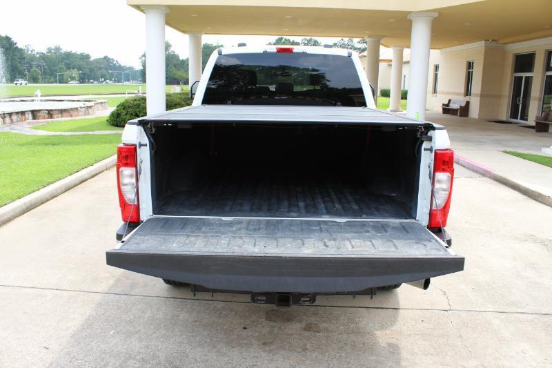Ford F-250 SD XL Crew Cab 4WD 2022