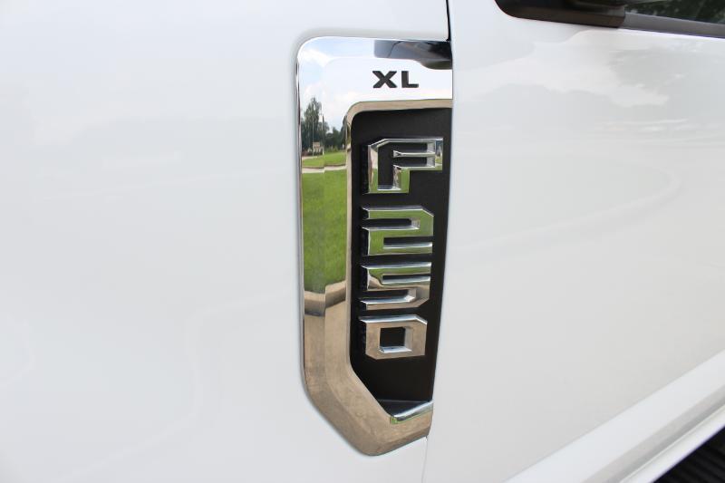 Ford F-250 SD XL Crew Cab 4WD 2022