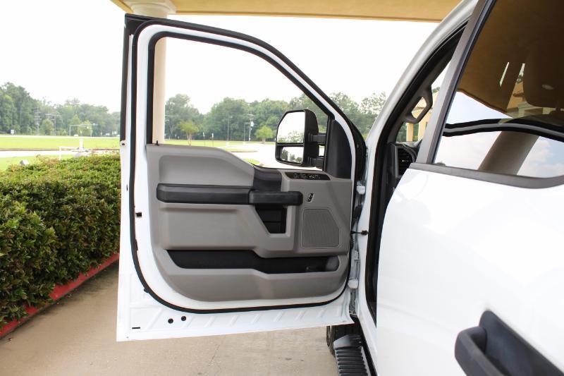 Ford F-250 SD XL Crew Cab 4WD 2022