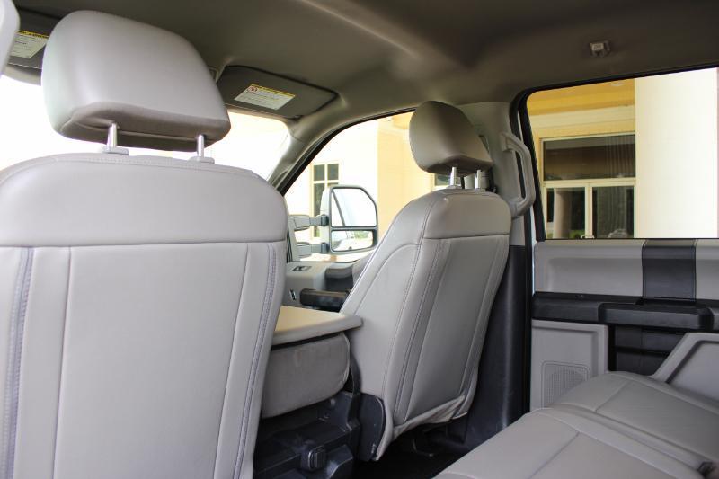 Ford F-250 SD XL Crew Cab 4WD 2022
