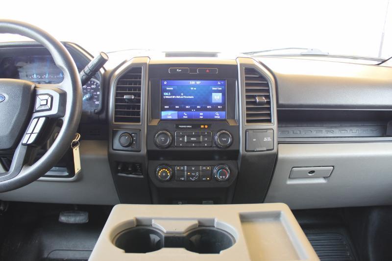 Ford F-250 SD XL Crew Cab 4WD 2022