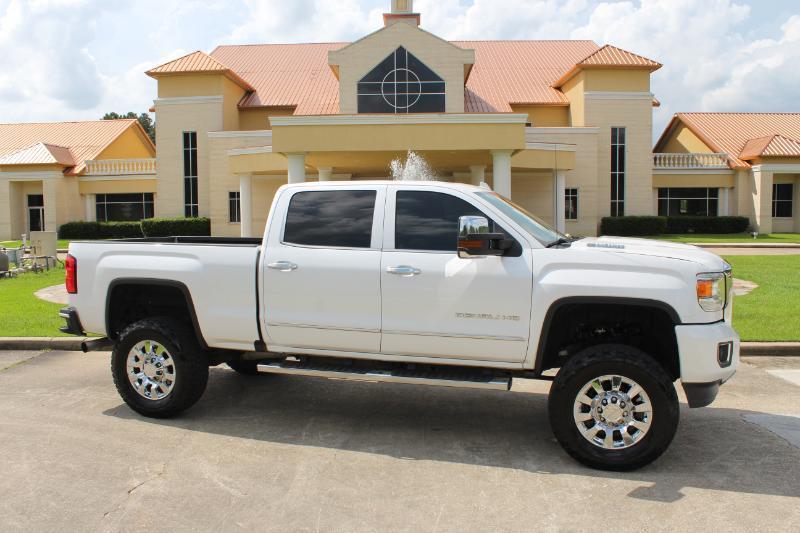 GMC Sierra 2500HD Denali Crew Cab 4WD SB 2018