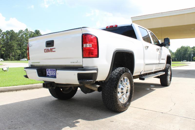 GMC Sierra 2500HD Denali Crew Cab 4WD SB 2018