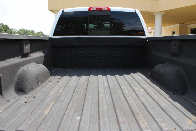 GMC Sierra 2500HD Denali Crew Cab 4WD SB 2018