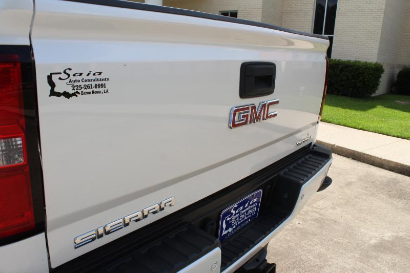 GMC Sierra 2500HD Denali Crew Cab 4WD SB 2018