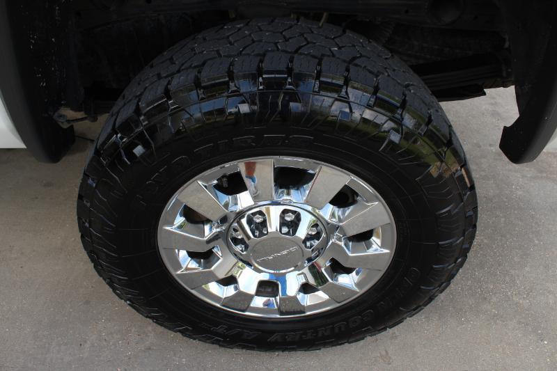 GMC Sierra 2500HD Denali Crew Cab 4WD SB 2018