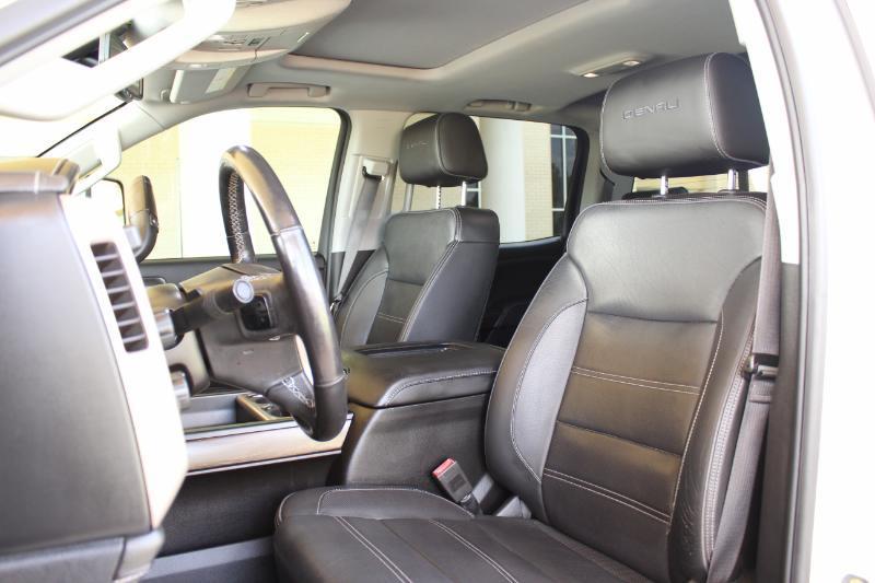 GMC Sierra 2500HD Denali Crew Cab 4WD SB 2018