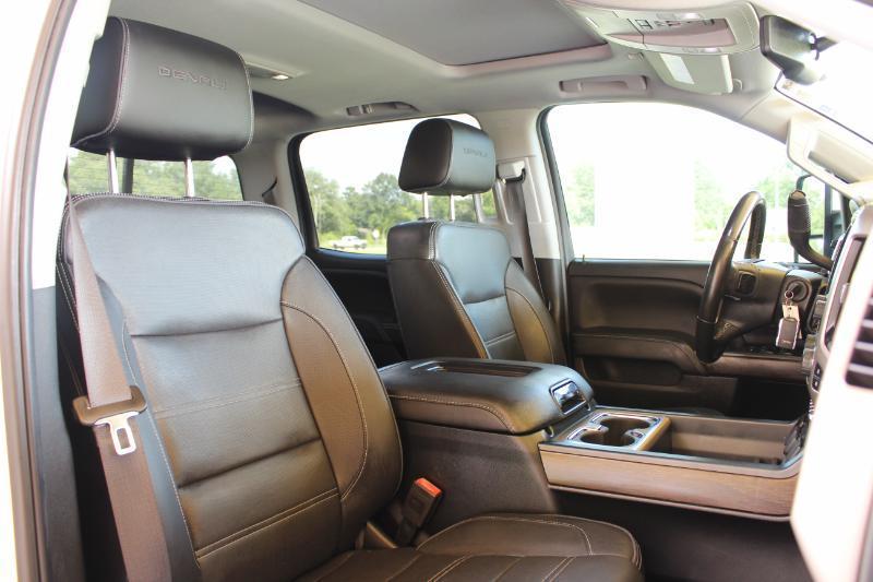 GMC Sierra 2500HD Denali Crew Cab 4WD SB 2018