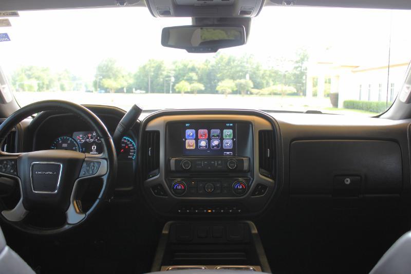 GMC Sierra 2500HD Denali Crew Cab 4WD SB 2018