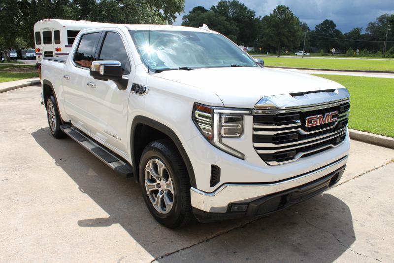 GMC Sierra 1500 SLT Crew Cab 2WD 2023