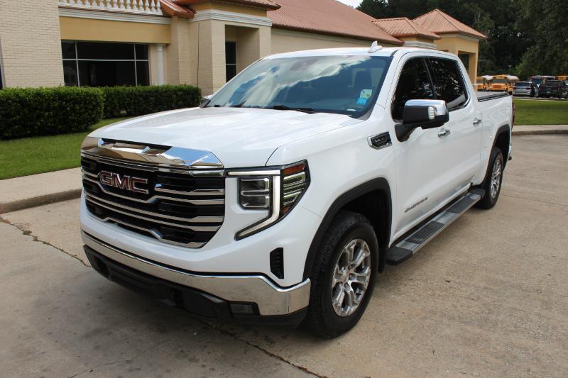 GMC Sierra 1500 SLT Crew Cab 2WD 2023