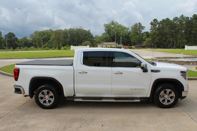 GMC Sierra 1500 SLT Crew Cab 2WD 2023