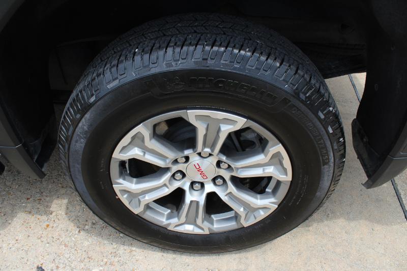 GMC Sierra 1500 SLT Crew Cab 2WD 2023