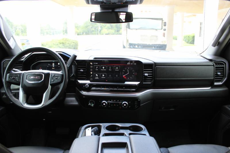 GMC Sierra 1500 SLT Crew Cab 2WD 2023