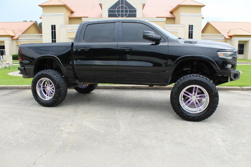 RAM 1500 Laramie Crew Cab SWB 4WD 2019