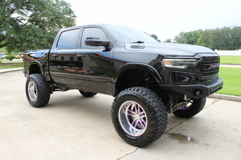 RAM 1500 Laramie Crew Cab SWB 4WD 2019