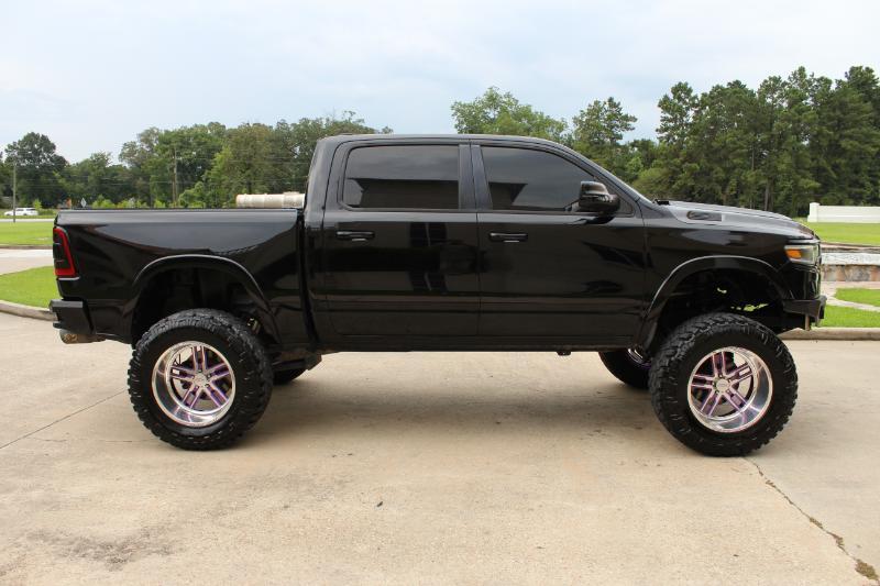 RAM 1500 Laramie Crew Cab SWB 4WD 2019