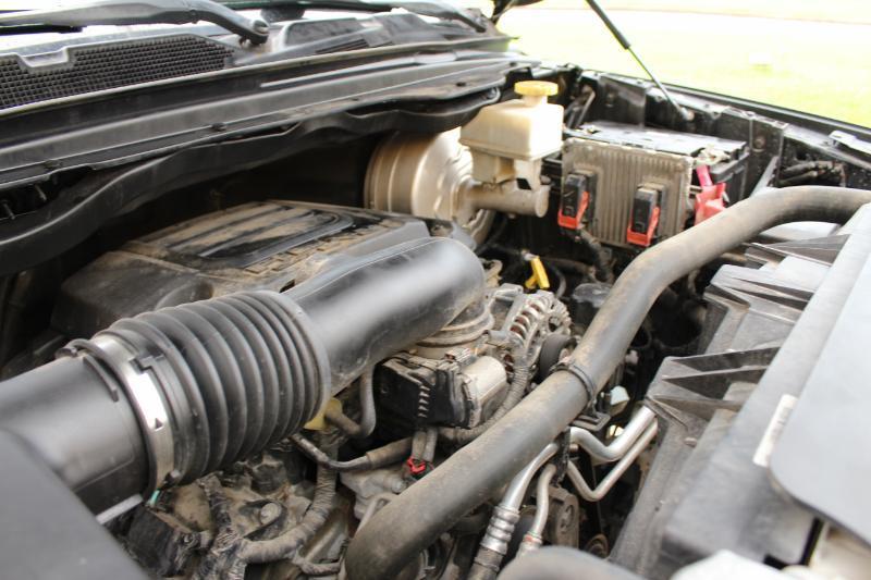 RAM 1500 Laramie Crew Cab SWB 4WD 2019