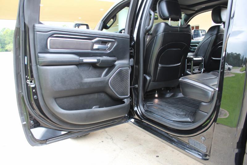 RAM 1500 Laramie Crew Cab SWB 4WD 2019