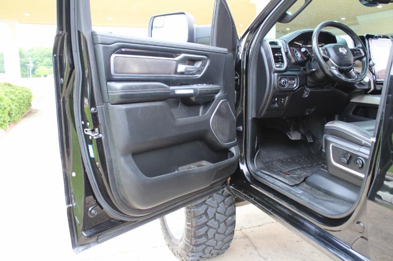 RAM 1500 Laramie Crew Cab SWB 4WD 2019