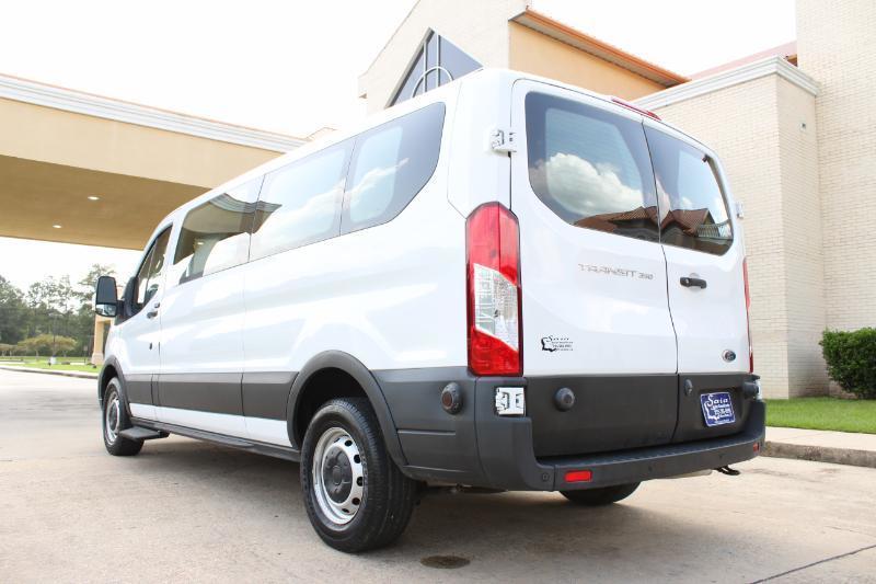 Ford Transit 350 Wagon Low Roof XL w/Sliding Pass. 148-in. WB 2020