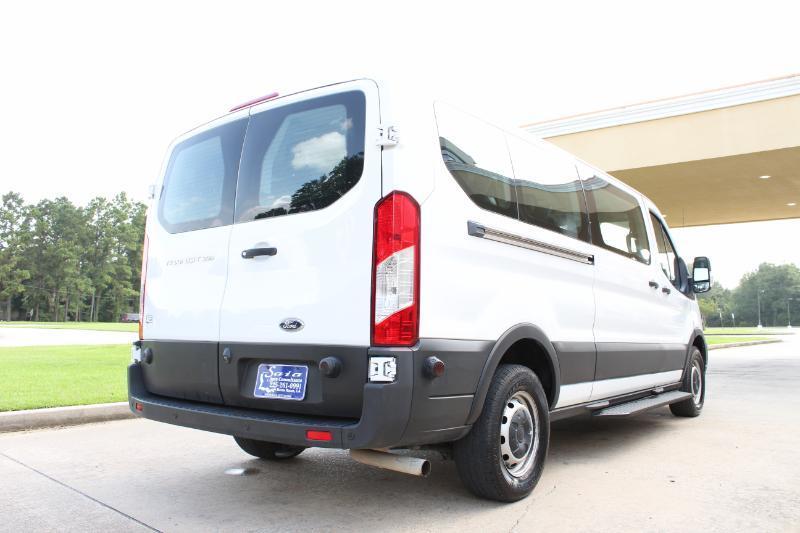 Ford Transit 350 Wagon Low Roof XL w/Sliding Pass. 148-in. WB 2020