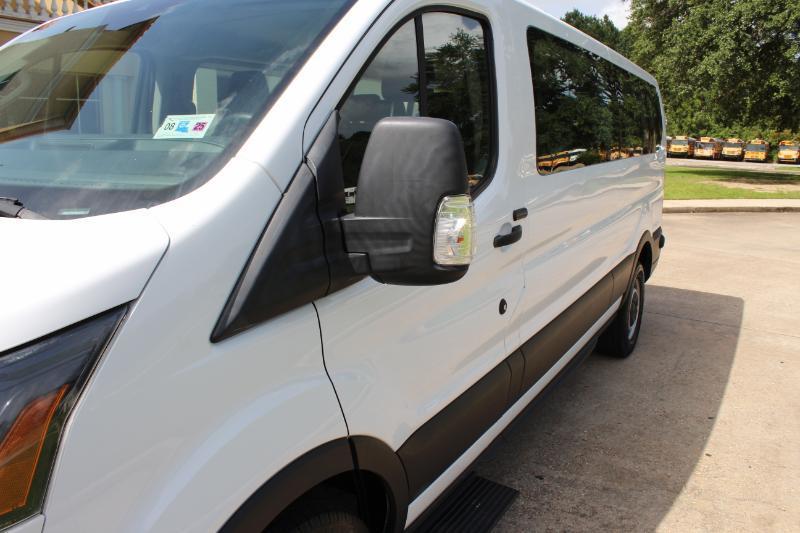 Ford Transit 350 Wagon Low Roof XL w/Sliding Pass. 148-in. WB 2020