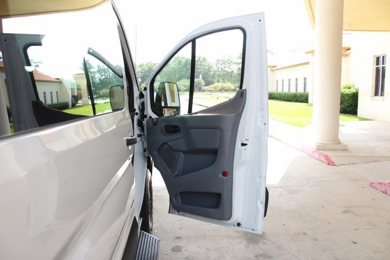 Ford Transit 350 Wagon Low Roof XL w/Sliding Pass. 148-in. WB 2020