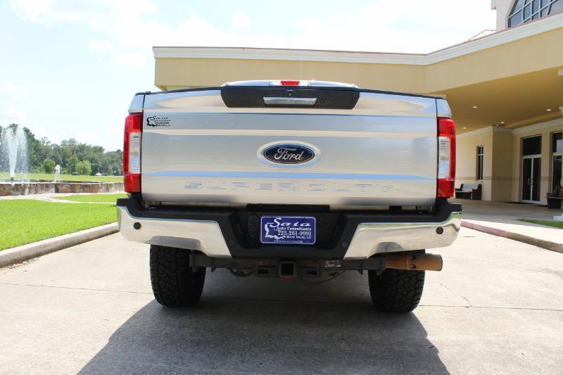 Ford F-250 SD Lariat Crew Cab 4WD 2017