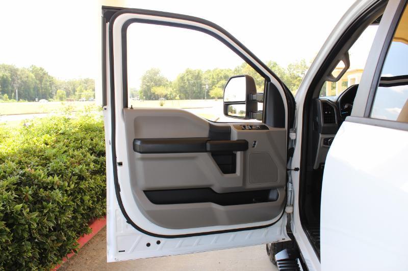 Ford F-250 SD XL Crew Cab 4WD 2022